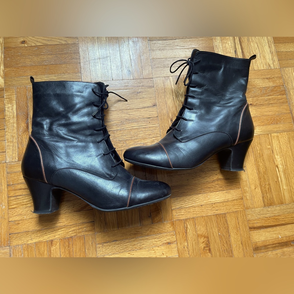 MizMooz Victorian low heel bootie.